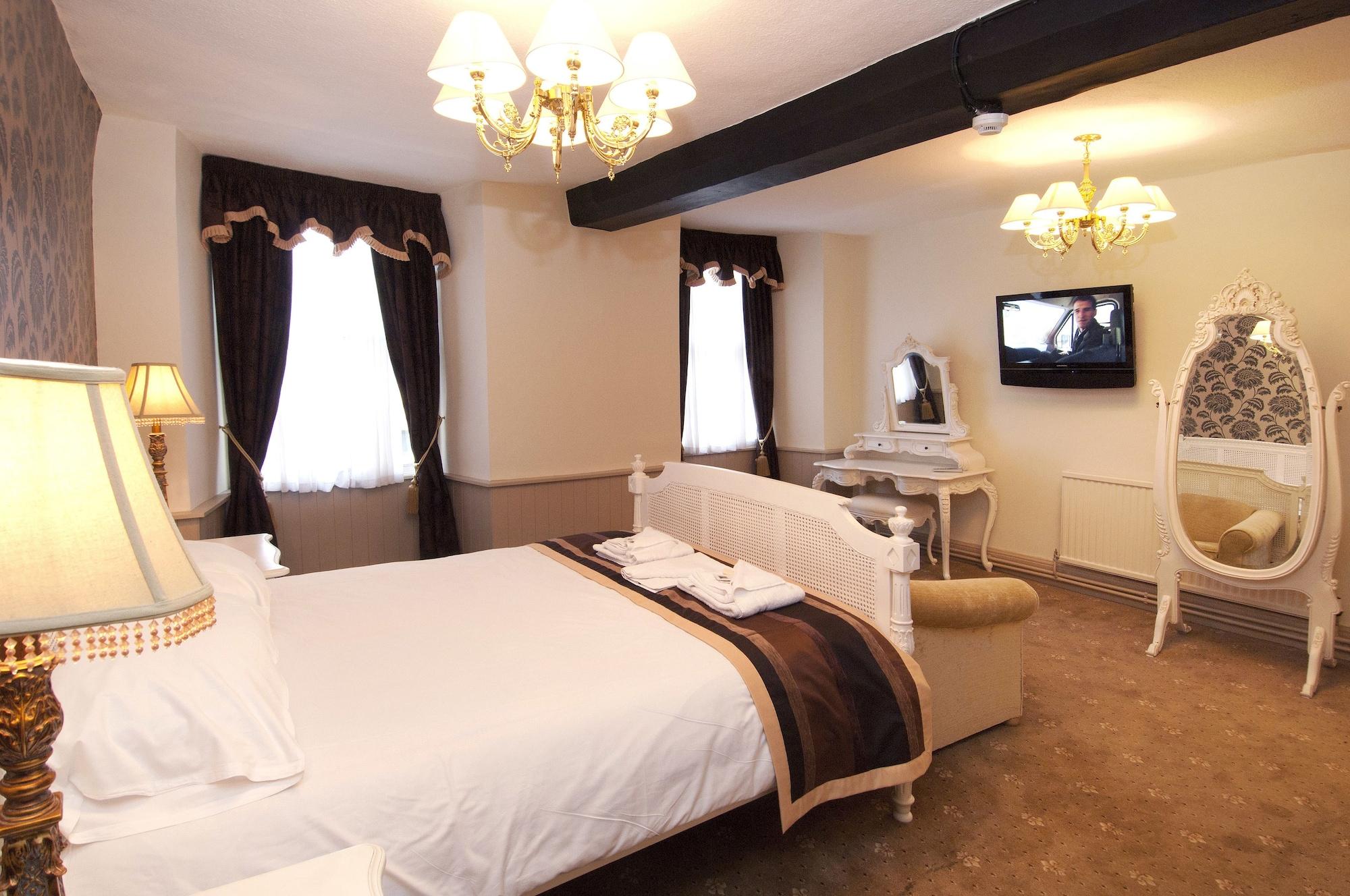 The Old Crown Coaching Inn Суиндон Экстерьер фото