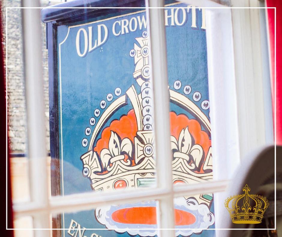 The Old Crown Coaching Inn Суиндон Экстерьер фото